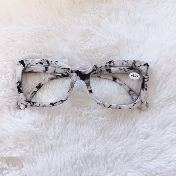 Leila White Marble Cateye Oversized Reader Glasses - Picture 1 of 10